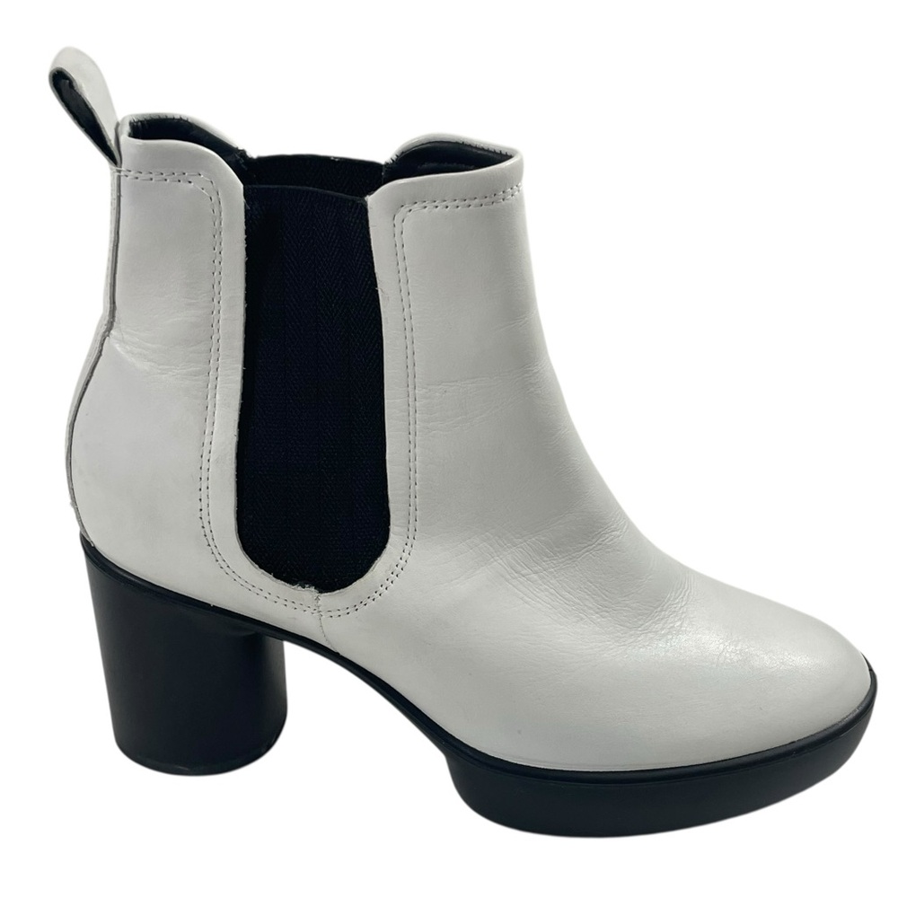 NEW ECCO Shape Sculpted Motion 55 Chelsea Ankle White‎ Boot US 7-7.5 ~ EU 38